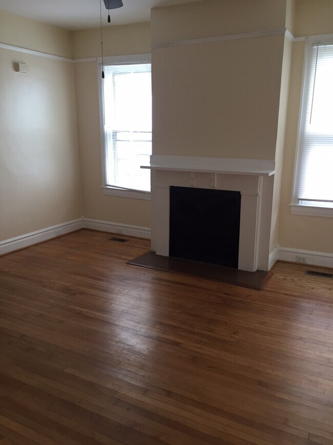 Building Photo - McCarty_Broad St Duplex_505-507