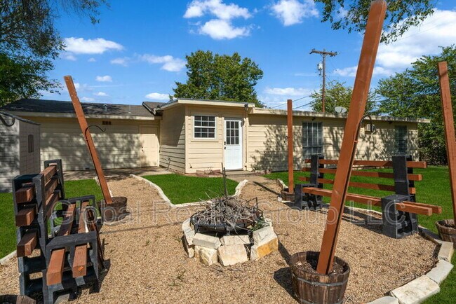 Building Photo - 189 National Blvd