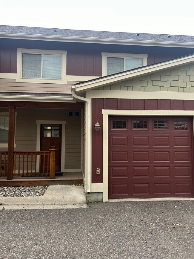 Primary Photo - 3 Bed 2.5 Bath in Bozeman