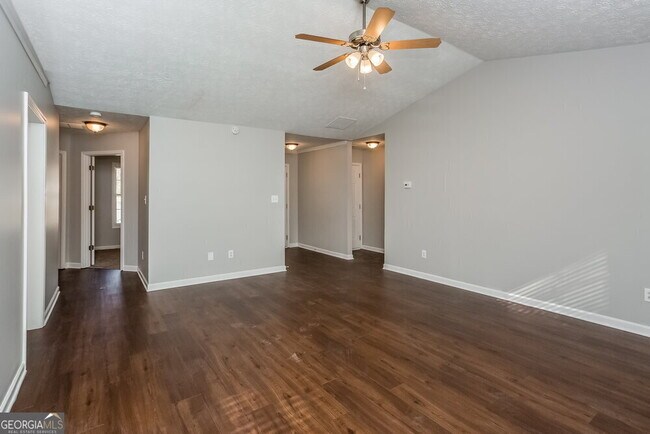 Building Photo - 717 Kaylors Mdw