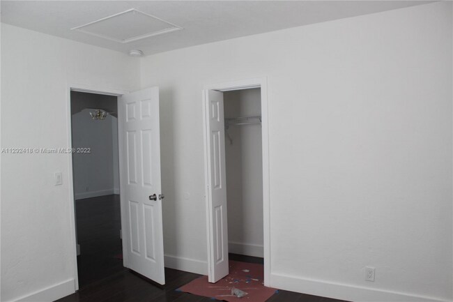 Building Photo - 1820 Dewey St