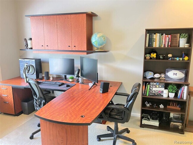 Building Photo - 331 Scio Village Ct