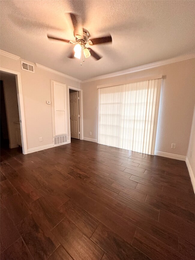 Building Photo - 8935 Gaylord Dr