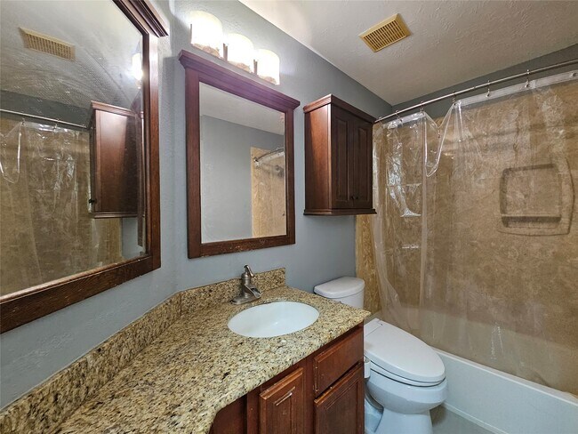 Building Photo - 8807 Vista Springs Dr