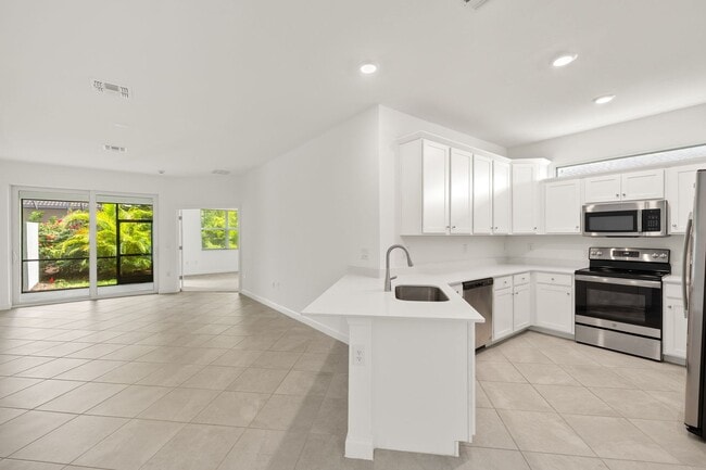 Building Photo - 9077 Leatherwood Loop