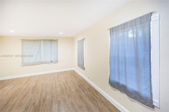 Building Photo - 5451 SW 80th St