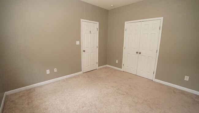 Building Photo - 147 Moonstone Ct