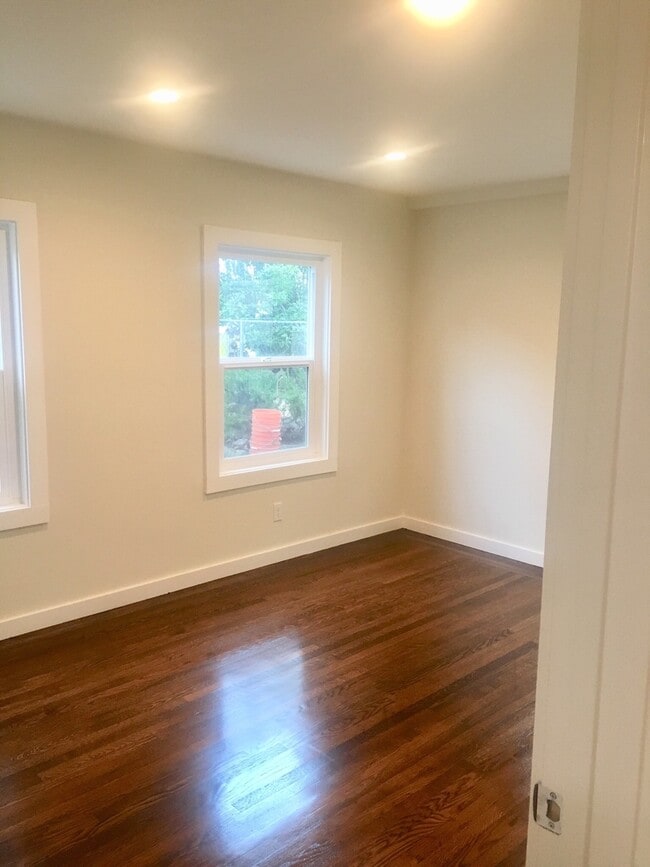 Building Photo - New Renovation! In-Law Unit