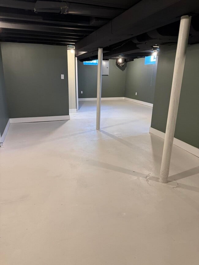 Building Photo - 16540 Marlowe St