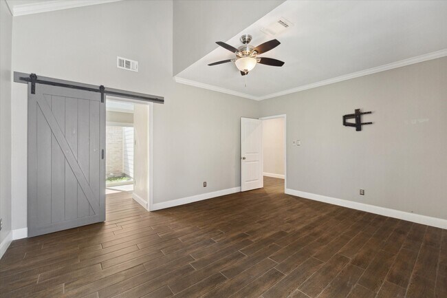 Building Photo - 1311 Ambergate Dr