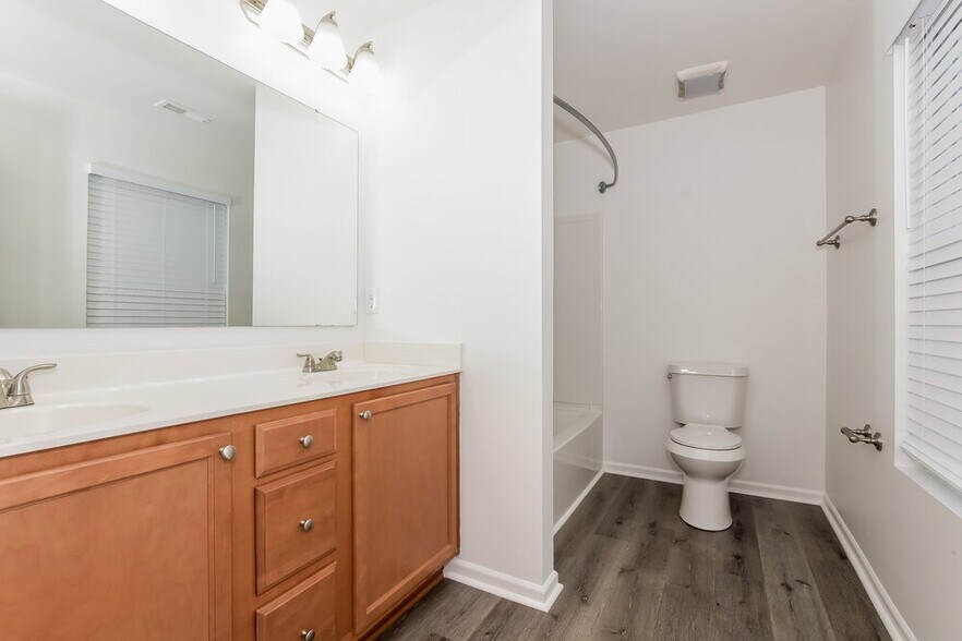 Building Photo - 4364 Stone Mountain Dr