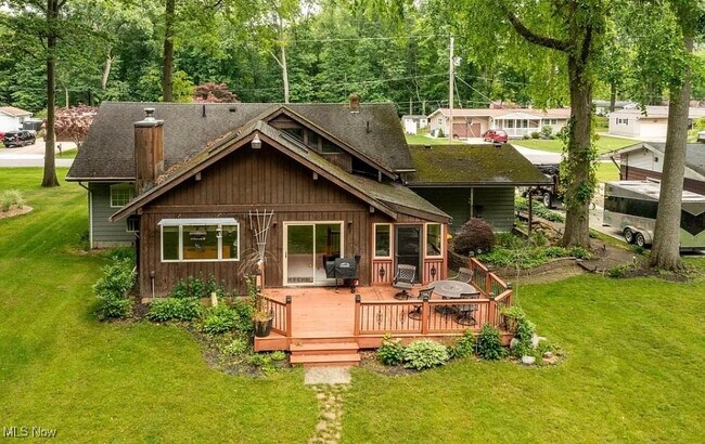 Building Photo - 34371 Puth Dr