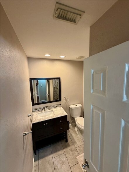 Building Photo - 5100 Verde Valley Ln