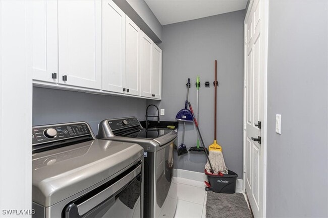 Building Photo - 4029 2nd Ave SE