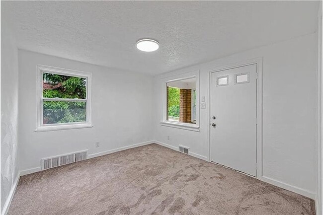 Building Photo - 4205 Stanton Ave