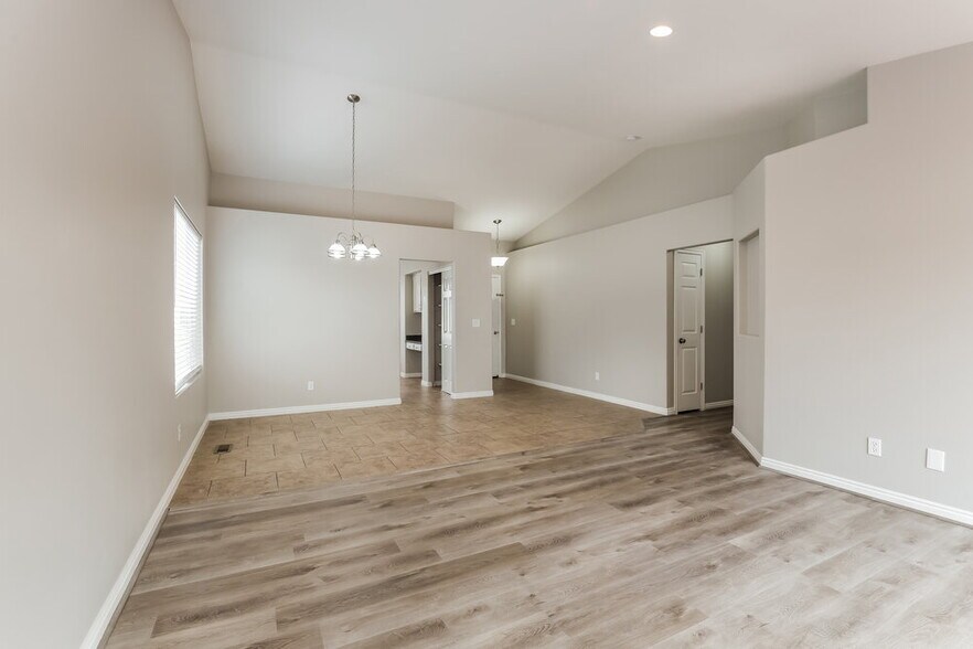 Building Photo - 4053 W 5075 S