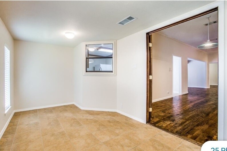 Building Photo - 224 Simmons Dr