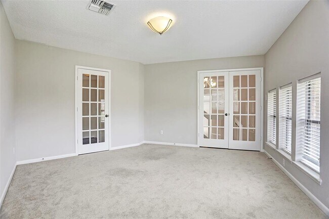 Building Photo - 11530 Ella Lee Dr