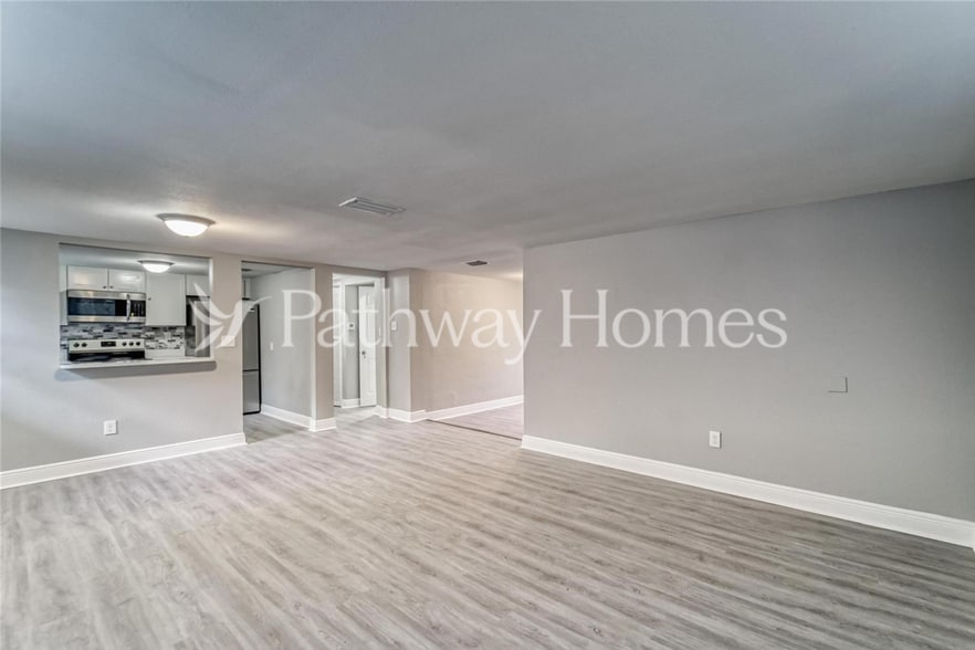 Building Photo - 1133 La Salle St