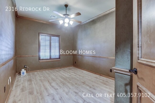 Building Photo - 2316 Redrock Dr