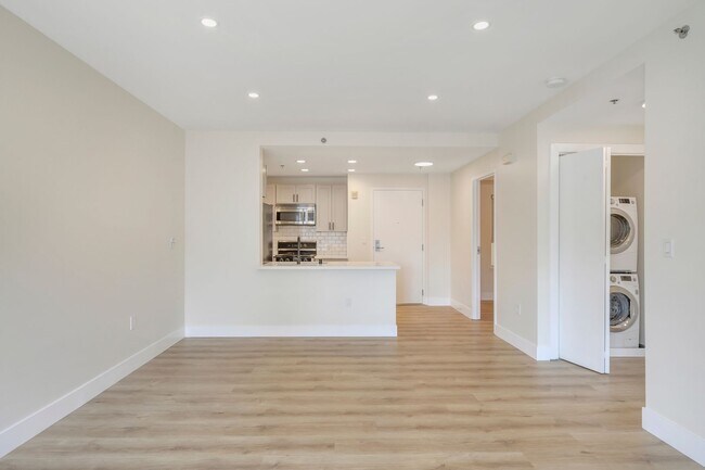 Building Photo - 1401 Jackson St
