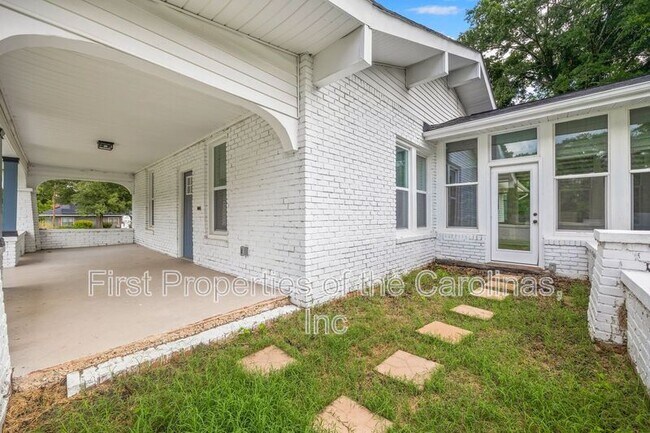 Building Photo - 113 Brawley St