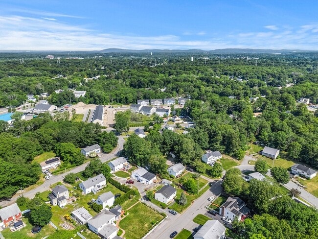 Building Photo - 14 N Glenway Ave