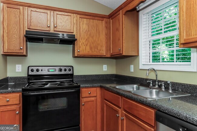 Building Photo - 233 Galvin Trail