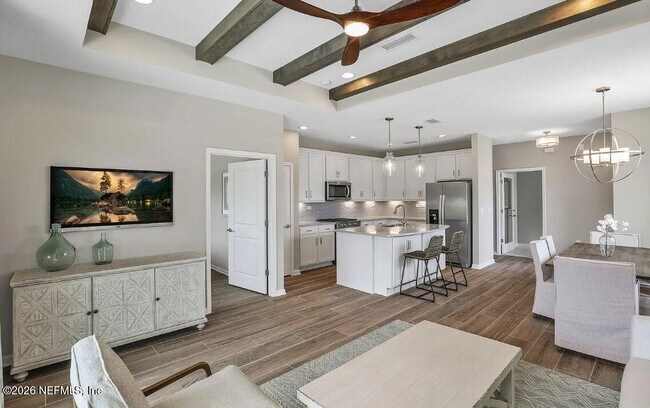 Building Photo - 766 Cherry Elm Dr