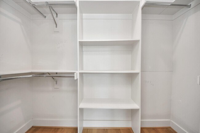 Building Photo - 3004A Ventas Dr