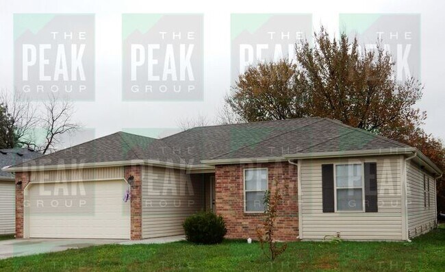 Building Photo - Home For Rent in Willard School District