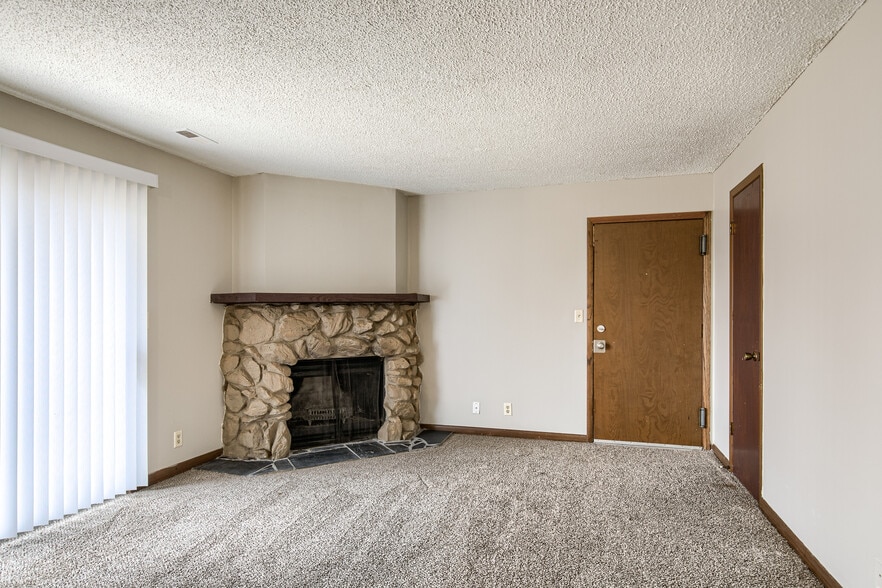 Building Photo - 2635 N 42nd St