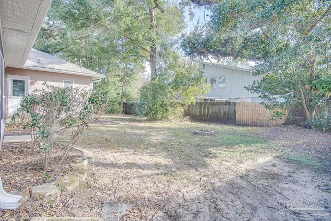 Building Photo - 3461 Oakmont Dr