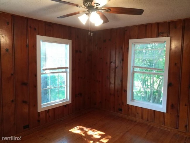 Building Photo - 5412 Meandering Rd