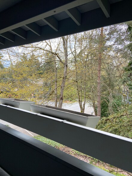 Building Photo - 9470 Redmond - Woodinville Rd NE