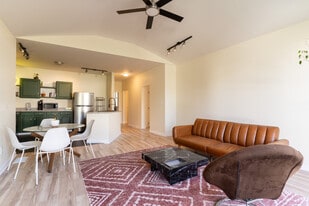 Building Photo - 331 N 26th St