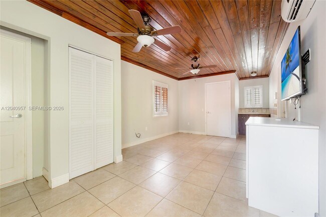 Building Photo - 1110 Pizarro St