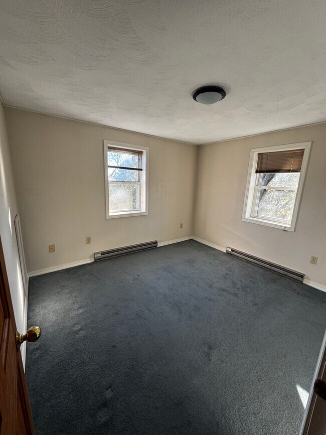 Building Photo - Barrington Brick House