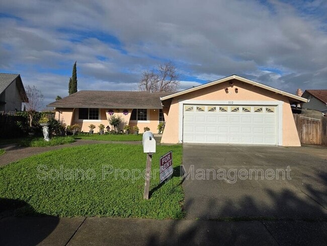 Building Photo - 512 Monterey Dr