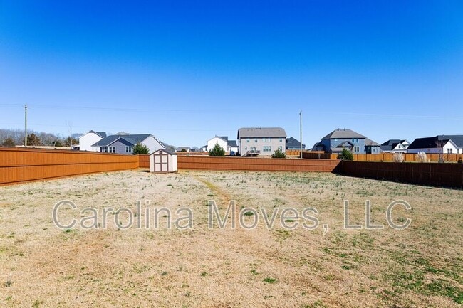 Building Photo - 210 Royal Hill Ln