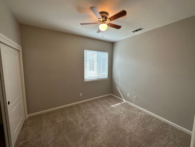 Building Photo - Beautiful 4  bedroom, 2.5 bath home in Garin Ranch