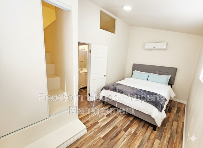 Building Photo - 5391 Money St