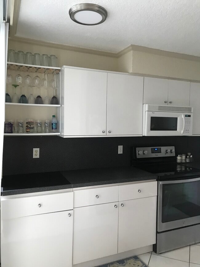 Building Photo - 1000 S Ocean Blvd