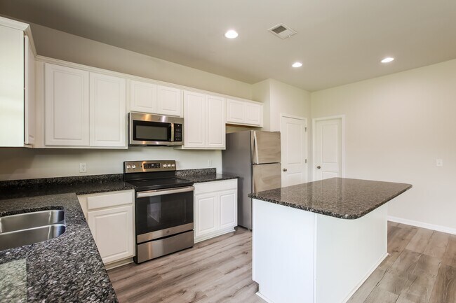 Building Photo - 88 Enclave Wy