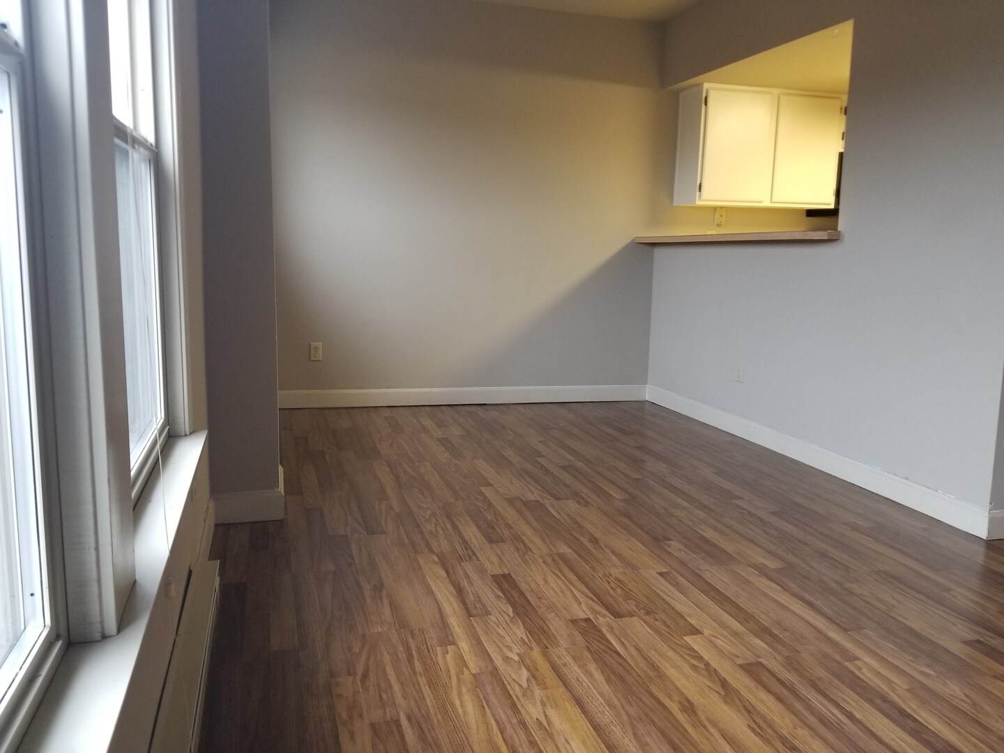 Building Photo - 505 E Denny Way