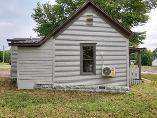Building Photo - 2801 Morgan Ave