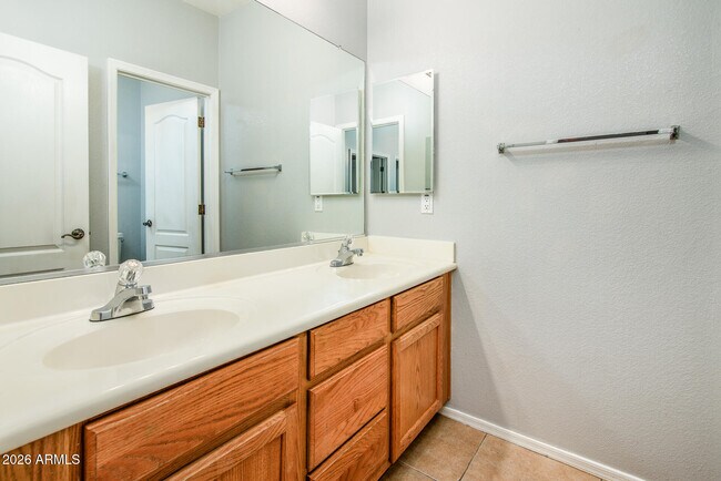 Building Photo - 44317 Rhinestone Rd