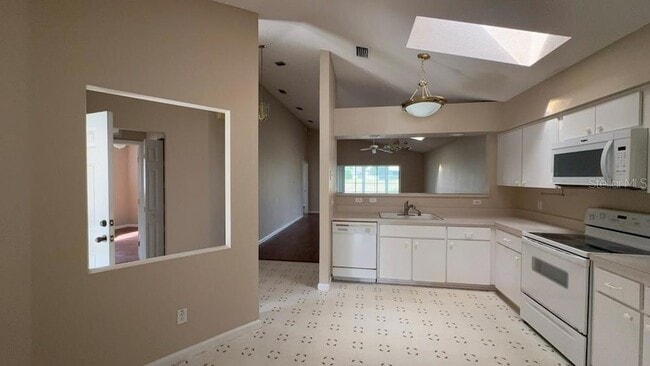 Building Photo - 5319 NW 18th St