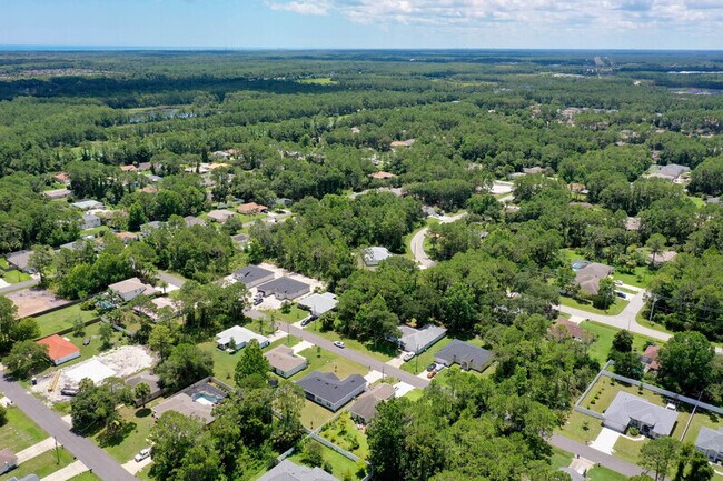 Building Photo - 11 Portia Ln