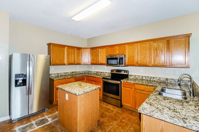 Building Photo - 4683 Waterfront Oak Dr